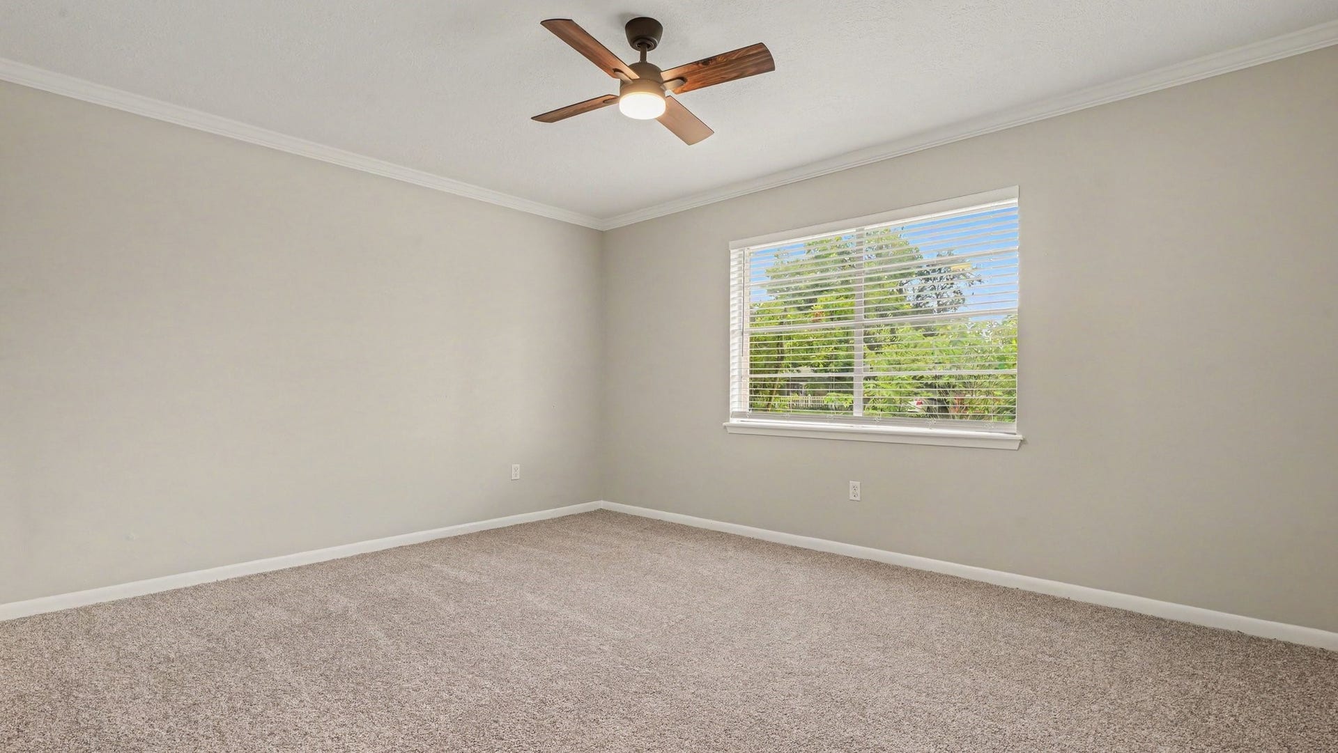2329 Pickerton Drive, Deer Park, TX 77536 2329 Pickerton Drive, Deer Park, TX 77536