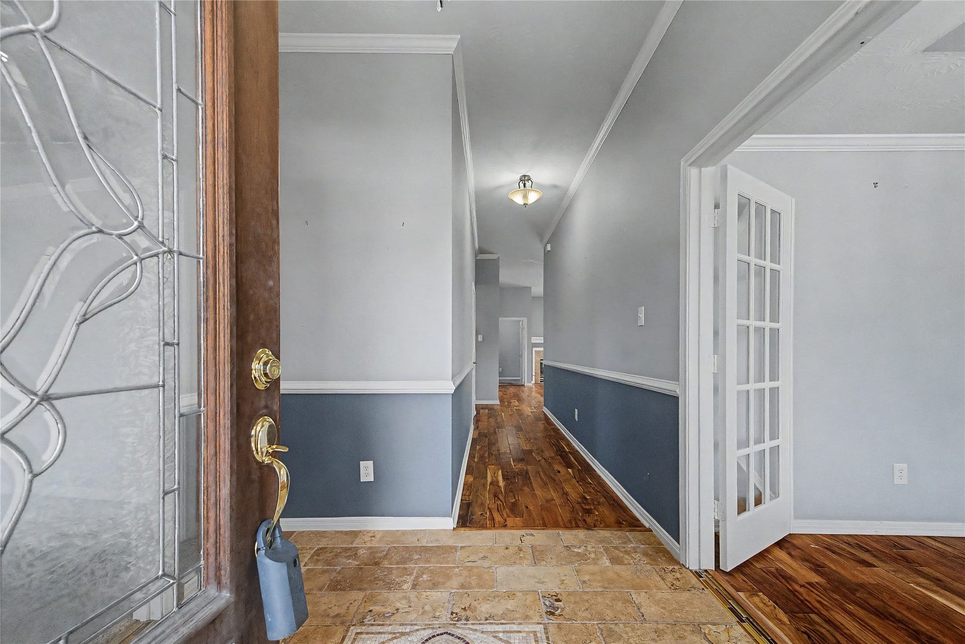 3615 Turtle Cove Drive, Pasadena, TX 77505 ENTRY FOYER