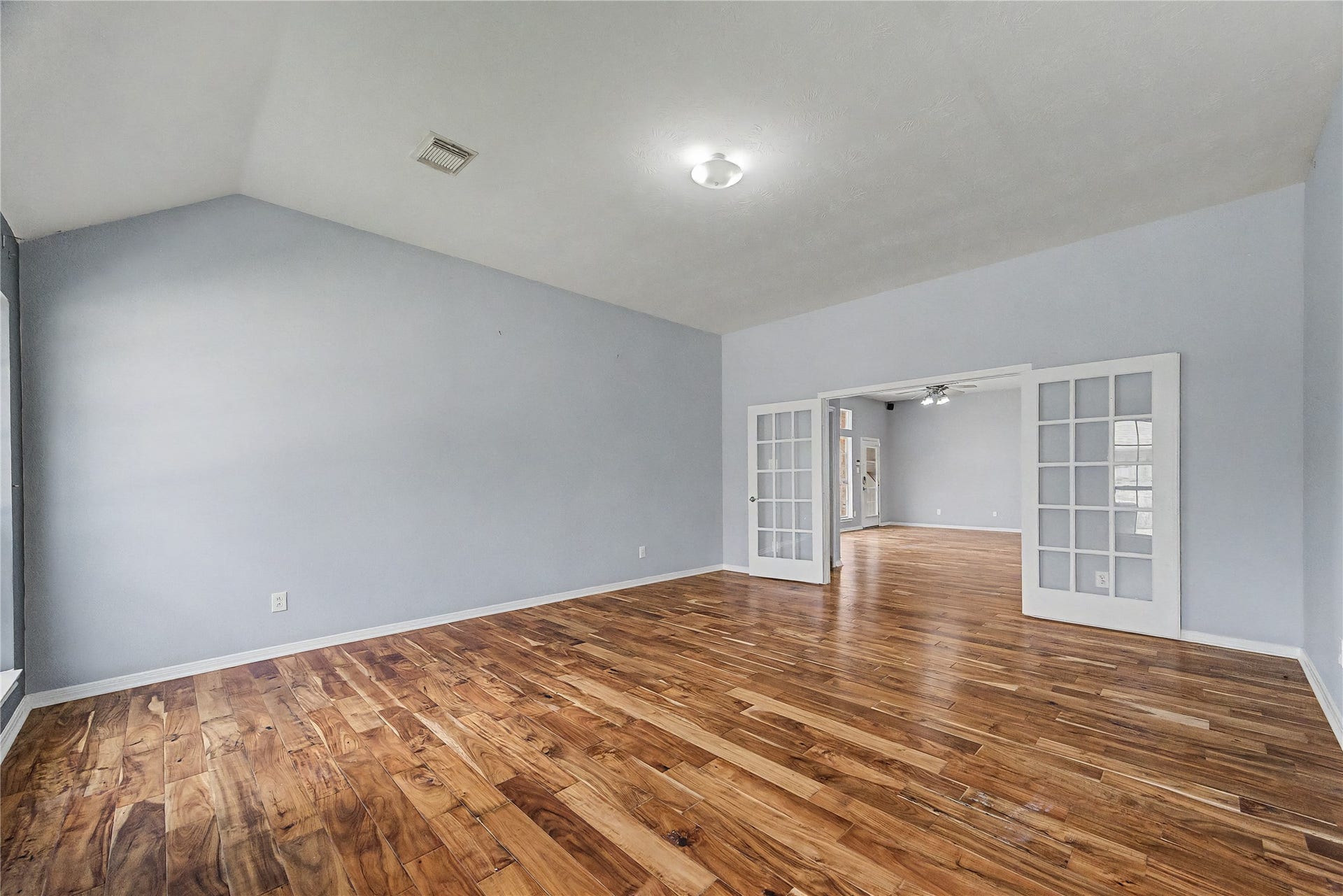 3615 Turtle Cove Drive, Pasadena, TX 77505 HERE'S ANOTHER VIEW OF THE GAMEROOM