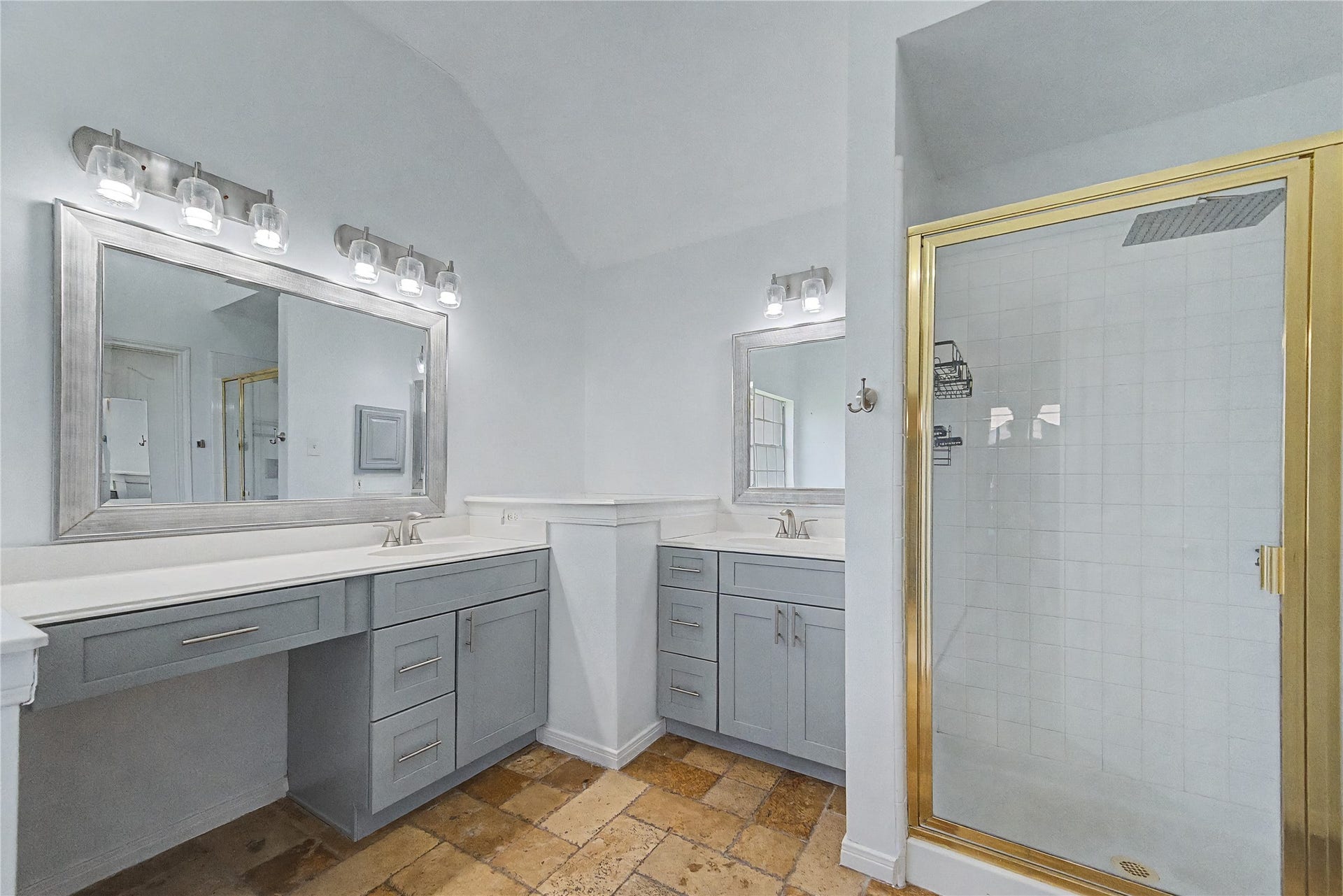 3615 Turtle Cove Drive, Pasadena, TX 77505 PRIMARY BATH