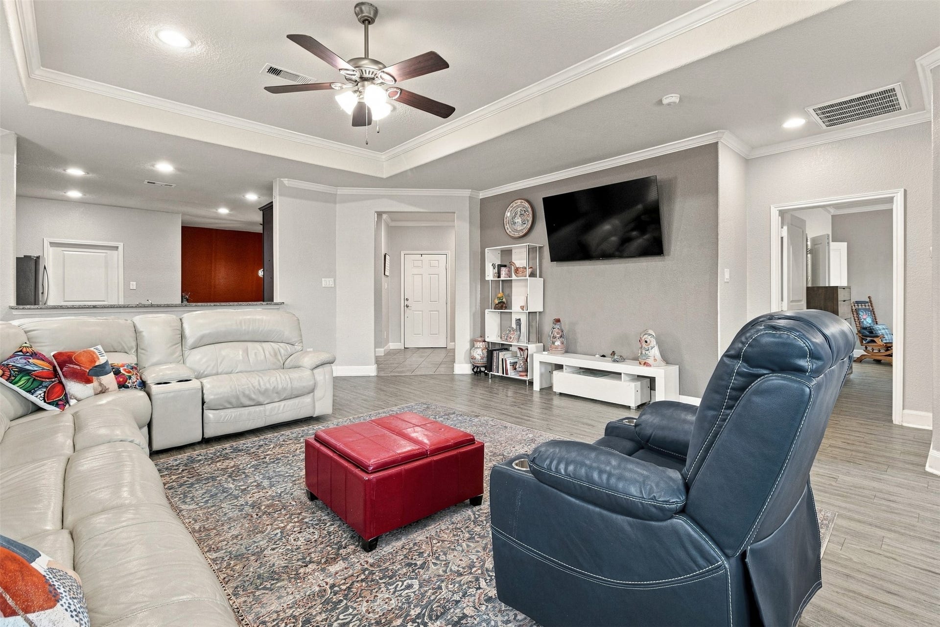 1546 Tuscan Village Drive, League City, TX 77573 1546 Tuscan Village Drive, League City, TX 77573