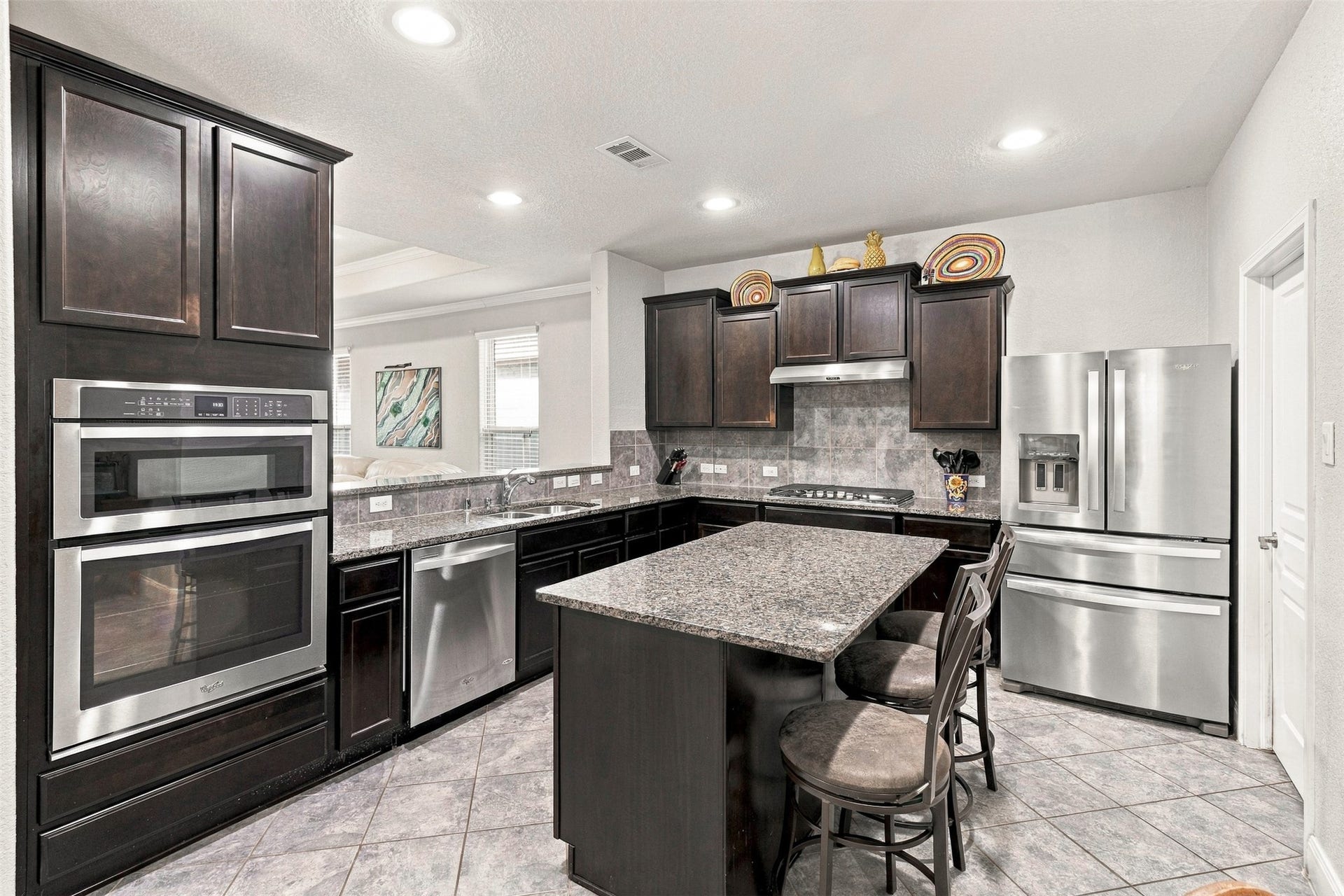 1546 Tuscan Village Drive, League City, TX 77573 1546 Tuscan Village Drive, League City, TX 77573
