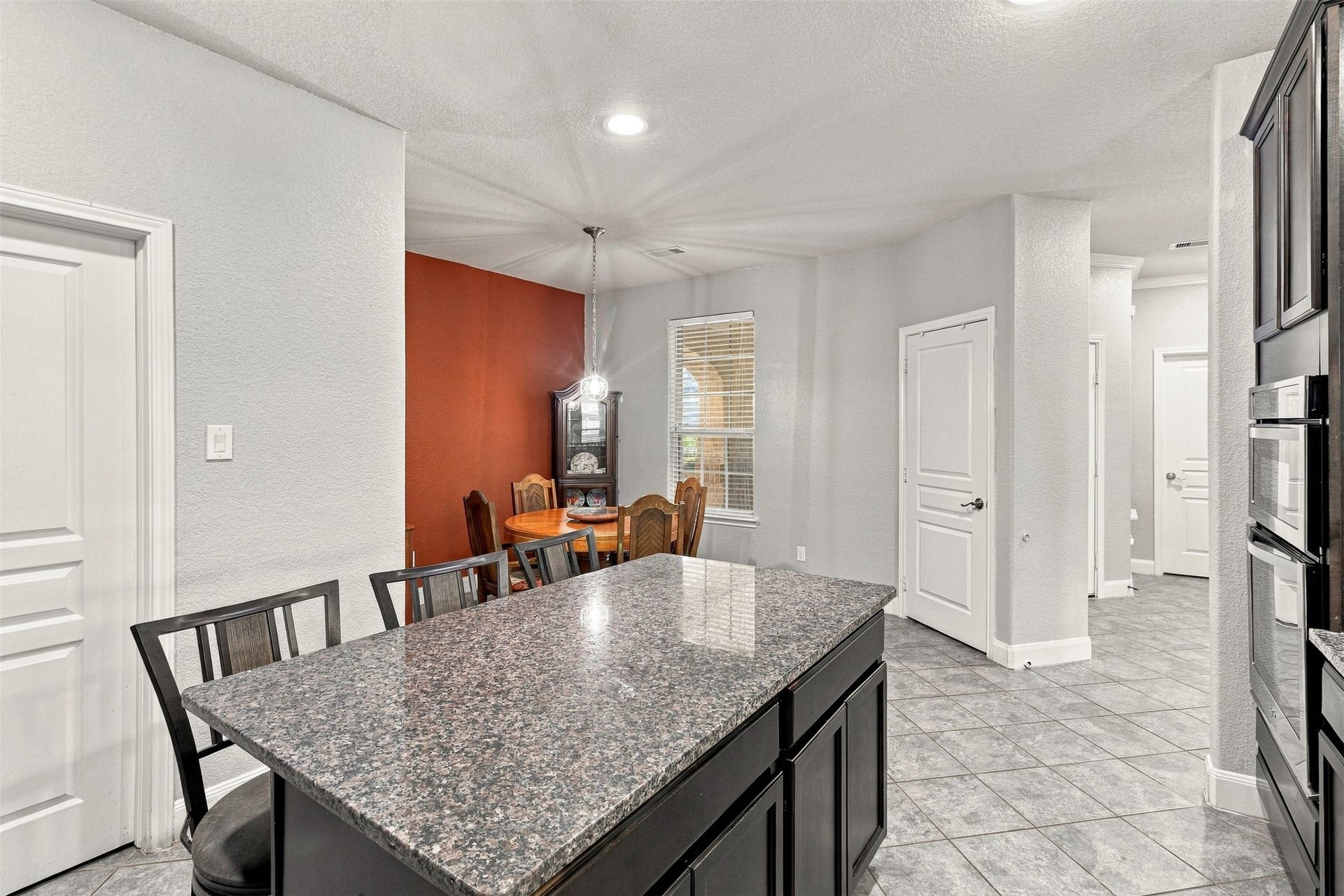 1546 Tuscan Village Drive, League City, TX 77573 1546 Tuscan Village Drive, League City, TX 77573