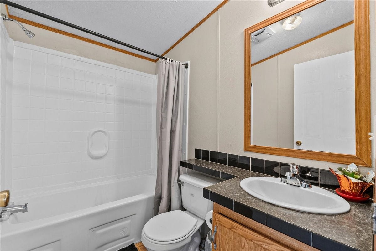 12717 33rd Street, Santa Fe, TX 77510 12717 33rd Street, Santa Fe, TX 77510