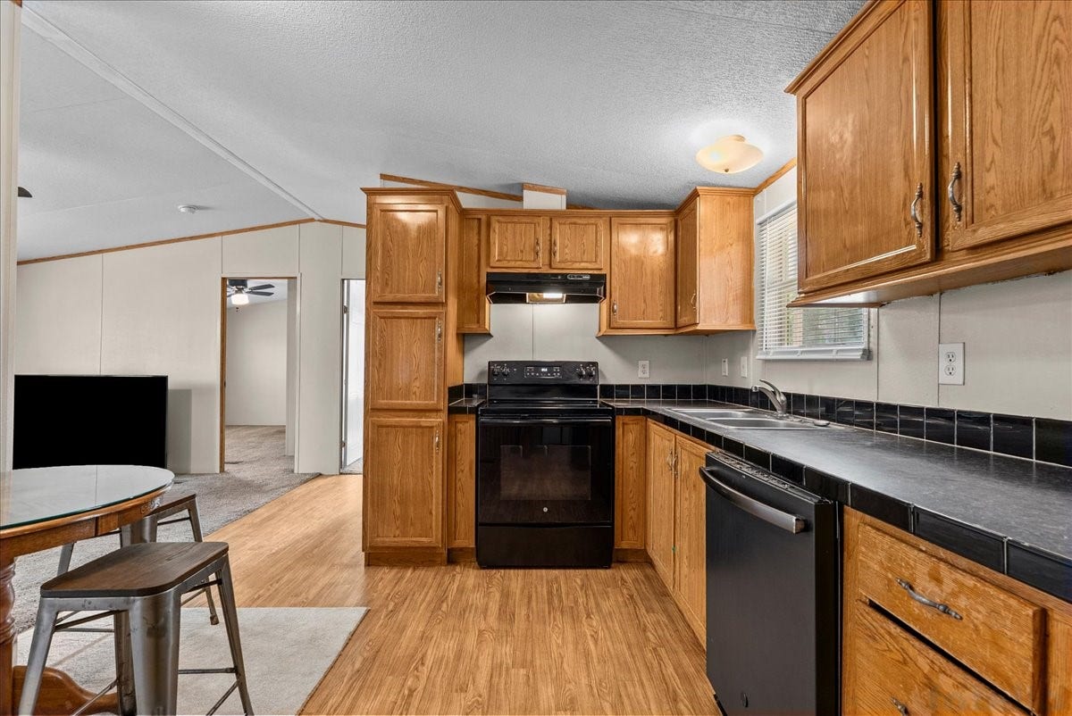 12717 33rd Street, Santa Fe, TX 77510 12717 33rd Street, Santa Fe, TX 77510