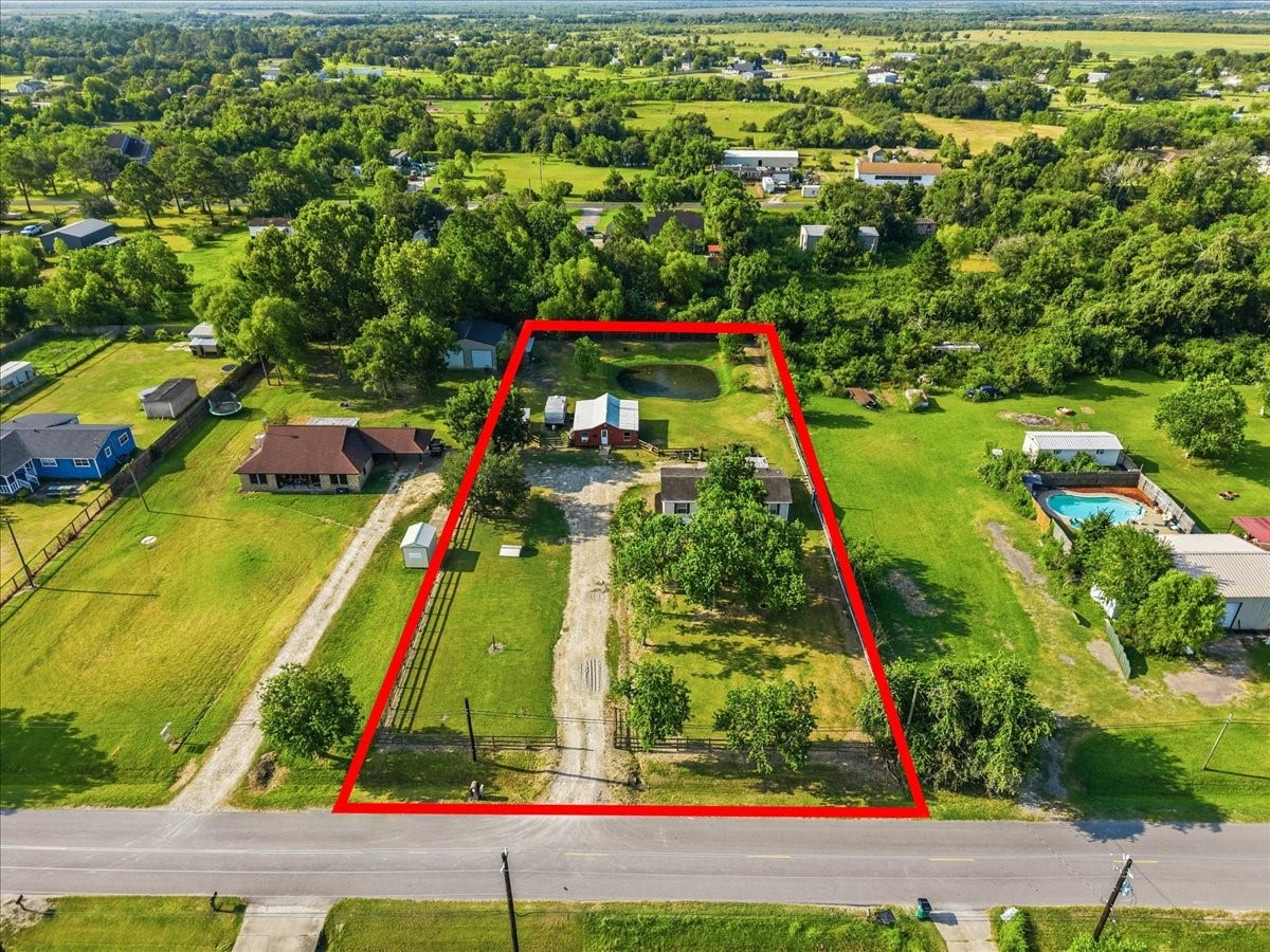 12717 33rd Street, Santa Fe, TX 77510 12717 33rd Street, Santa Fe, TX 77510