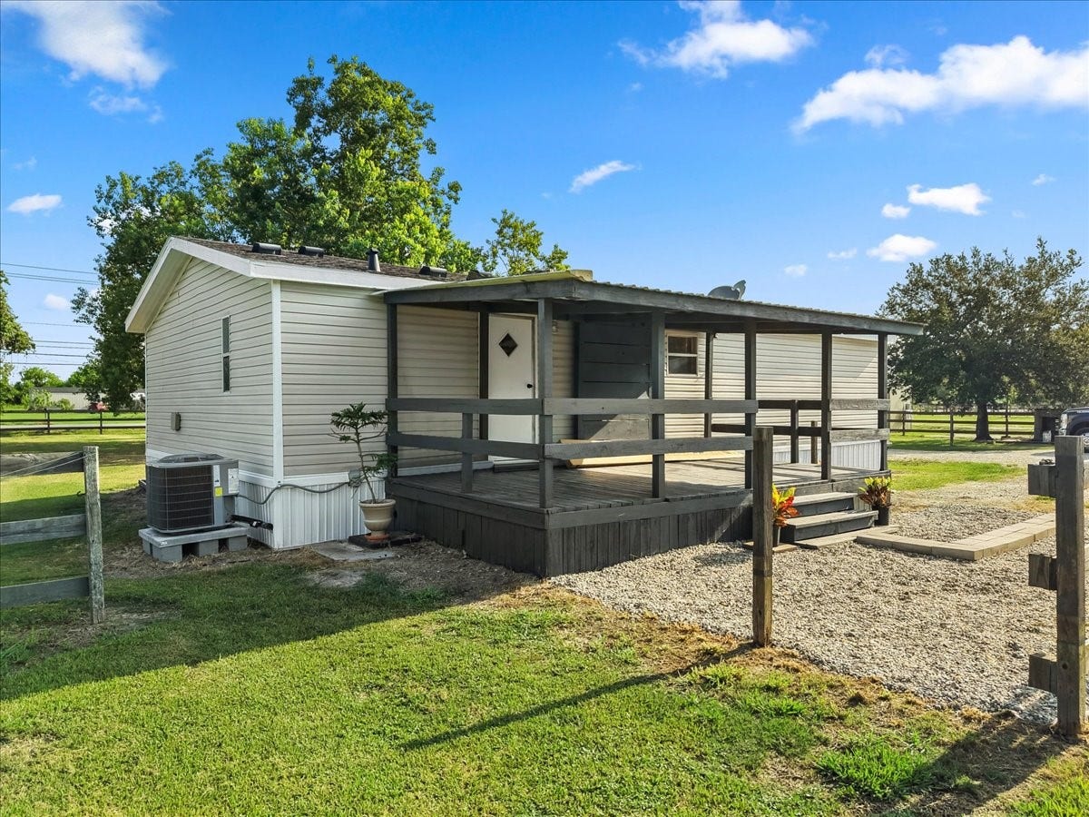 12717 33rd Street, Santa Fe, TX 77510 12717 33rd Street, Santa Fe, TX 77510