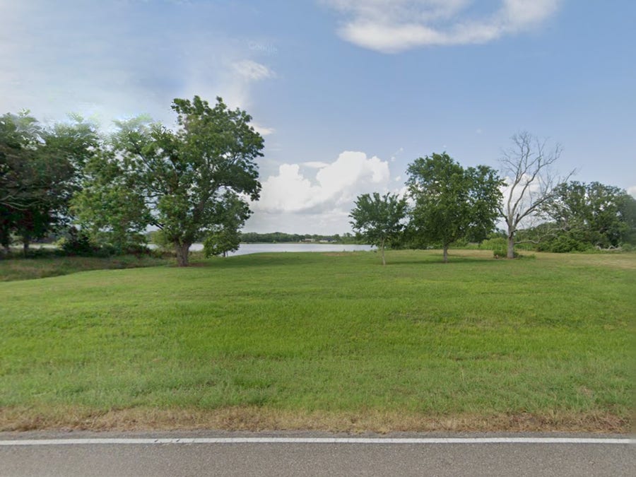 Property photo for 21210 Chenango Lake Drive, Angleton, TX