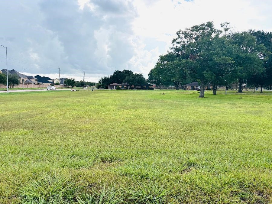 Property photo for 602 Sycamore Road, Richmond, TX