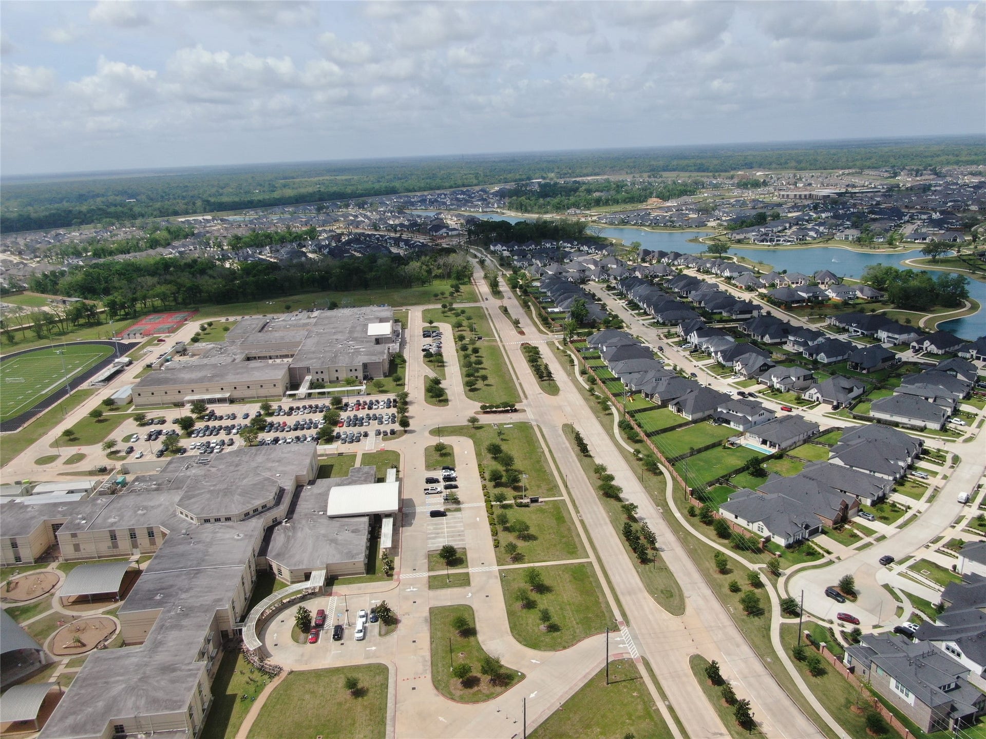 1623 Waters Lake Boulevard, Missouri City, TX 77459 1623 Waters Lake Boulevard, Missouri City, TX 77459