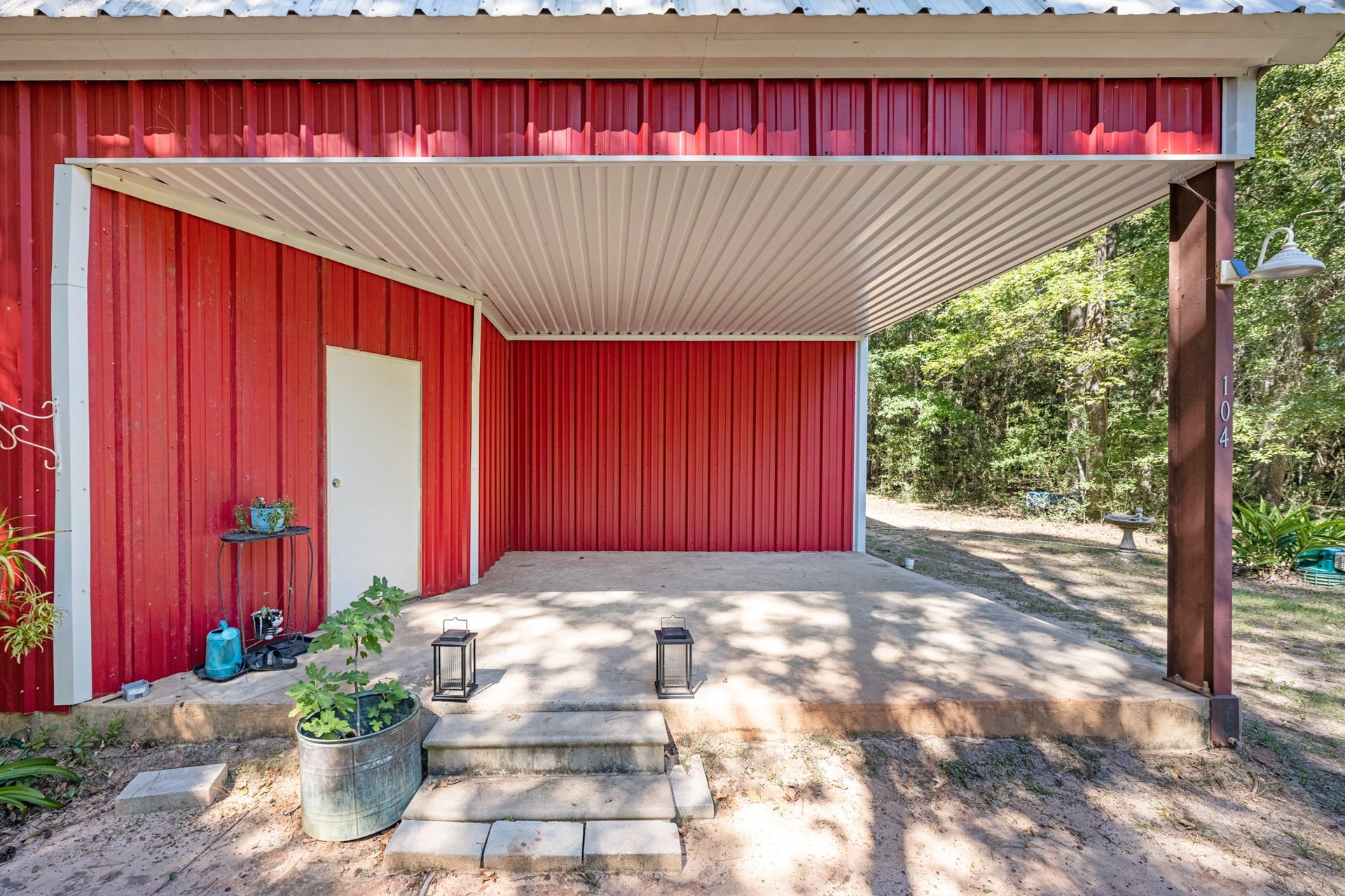 104 Apache Bend, Conroe, TX 77316 104 Apache Bend, Conroe, TX 77316