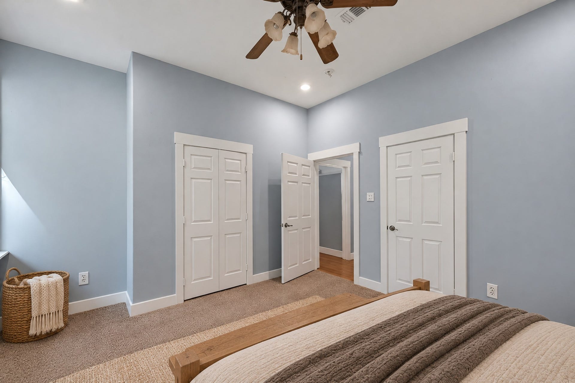 104 Apache Bend, Conroe, TX 77316 Virtually Staged