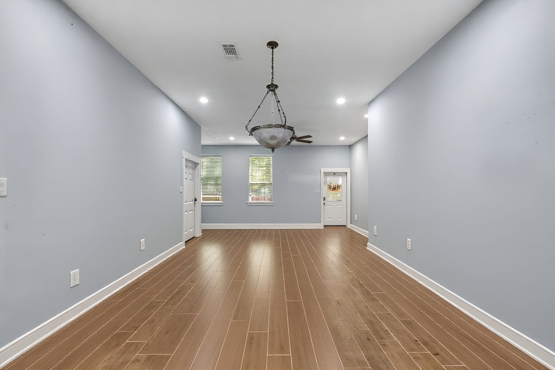 104 Apache Bend, Conroe, TX 77316 104 Apache Bend, Conroe, TX 77316
