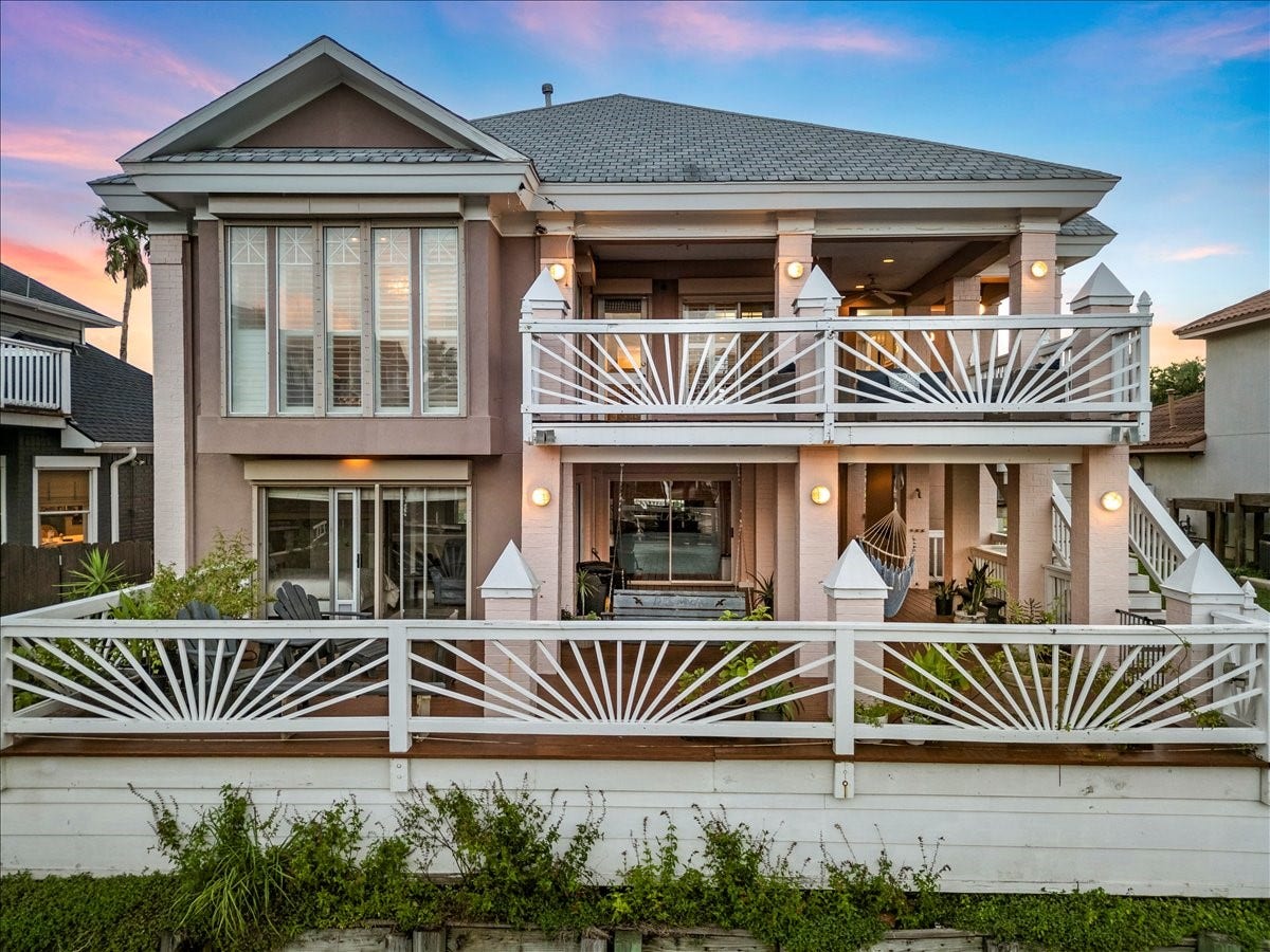 123 Port Street, San Leon, TX 77539 123 Port Street, San Leon, TX 77539