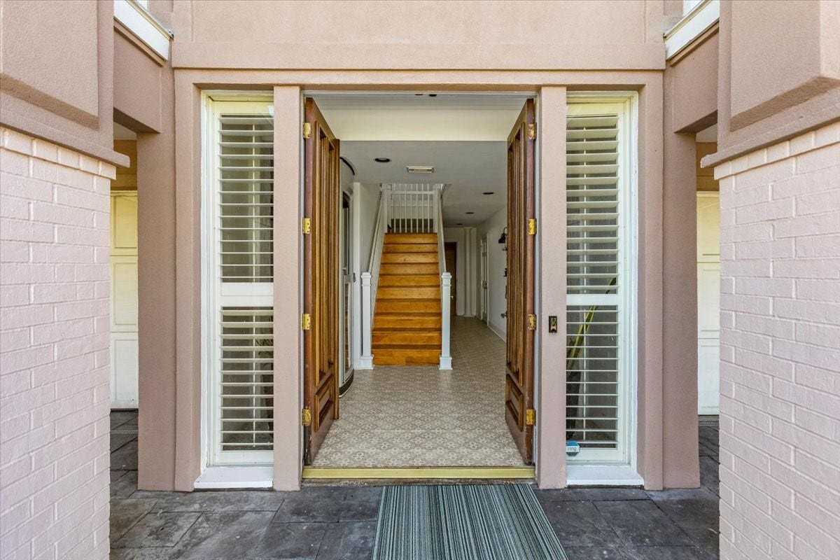 123 Port Street, San Leon, TX 77539 123 Port Street, San Leon, TX 77539