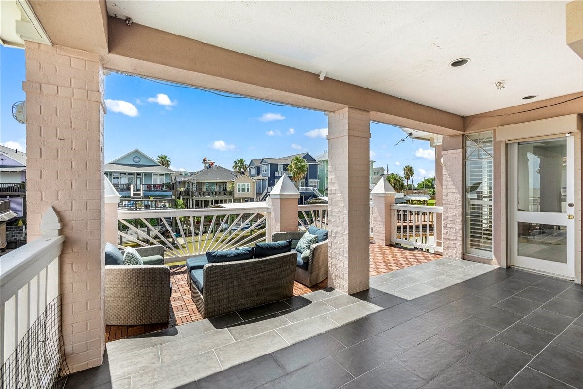 123 Port Street, San Leon, TX 77539 123 Port Street, San Leon, TX 77539