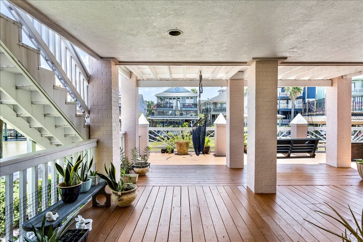 123 Port Street, San Leon, TX 77539 123 Port Street, San Leon, TX 77539