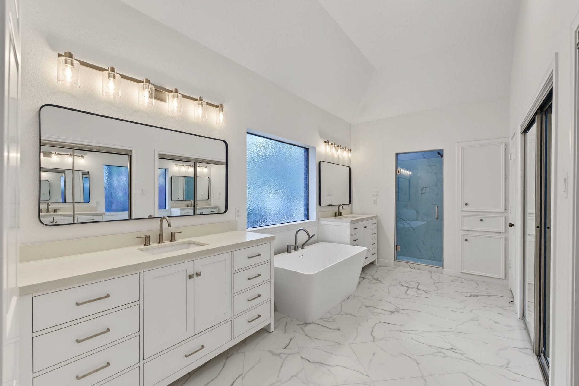 66 S Placid Hill Circle, The Woodlands, TX 77381 66 S Placid Hill Circle, The Woodlands, TX 77381