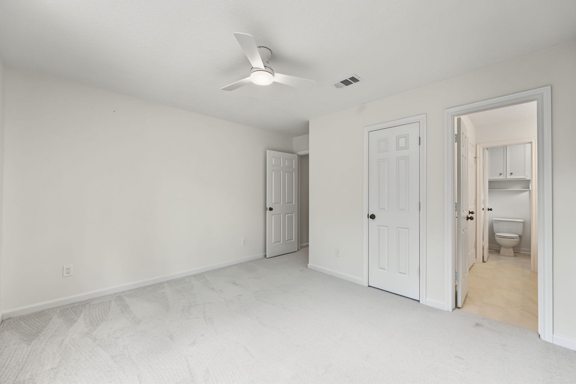 66 S Placid Hill Circle, The Woodlands, TX 77381 66 S Placid Hill Circle, The Woodlands, TX 77381