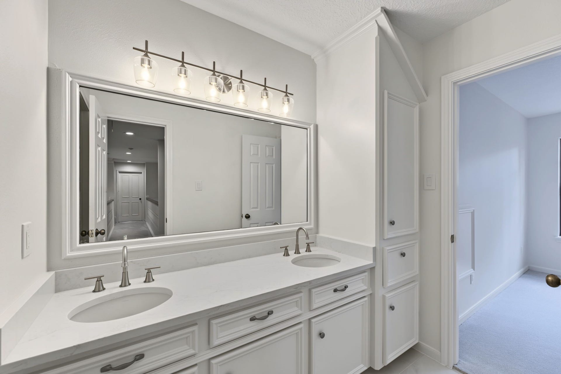66 S Placid Hill Circle, The Woodlands, TX 77381 66 S Placid Hill Circle, The Woodlands, TX 77381