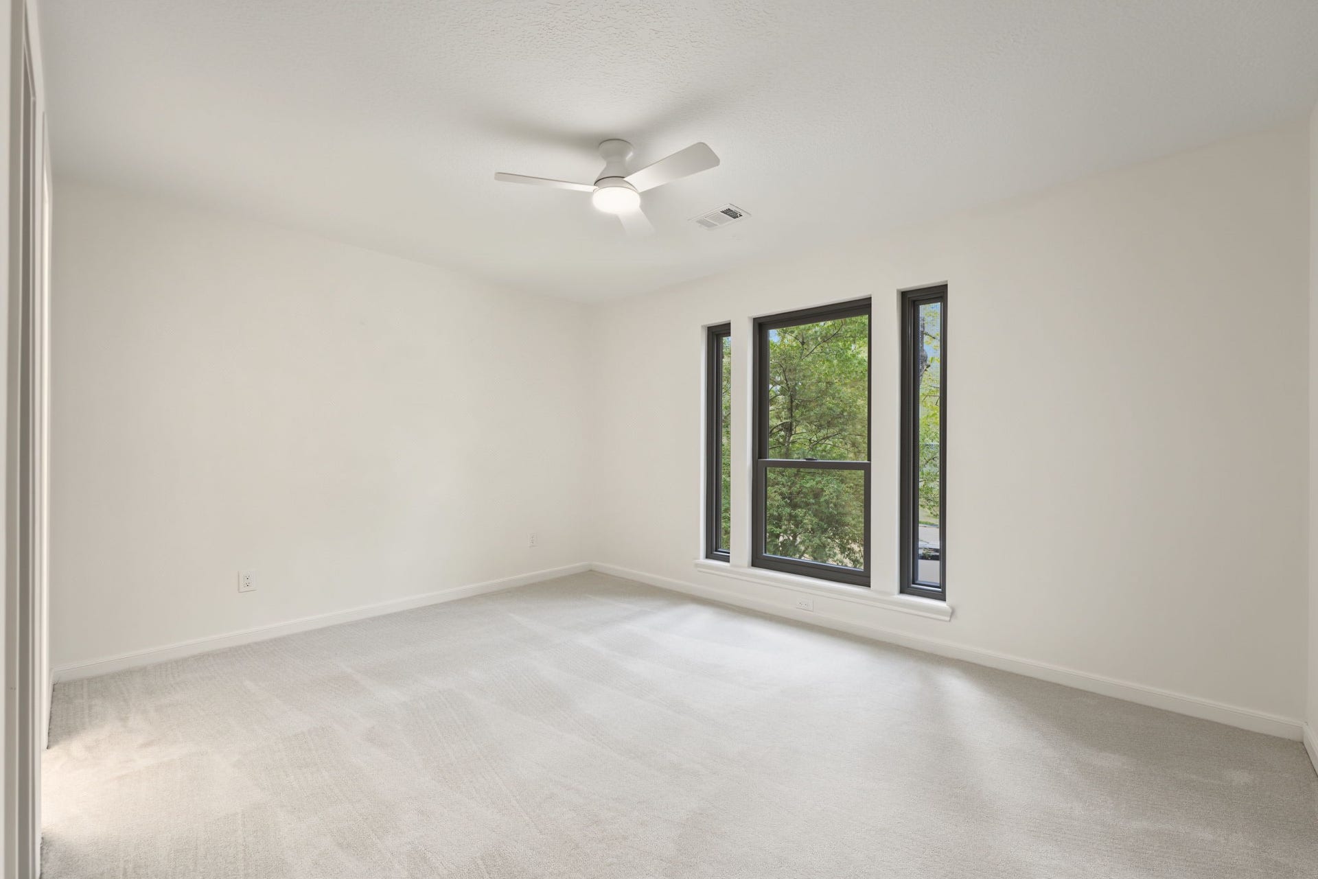 66 S Placid Hill Circle, The Woodlands, TX 77381 66 S Placid Hill Circle, The Woodlands, TX 77381