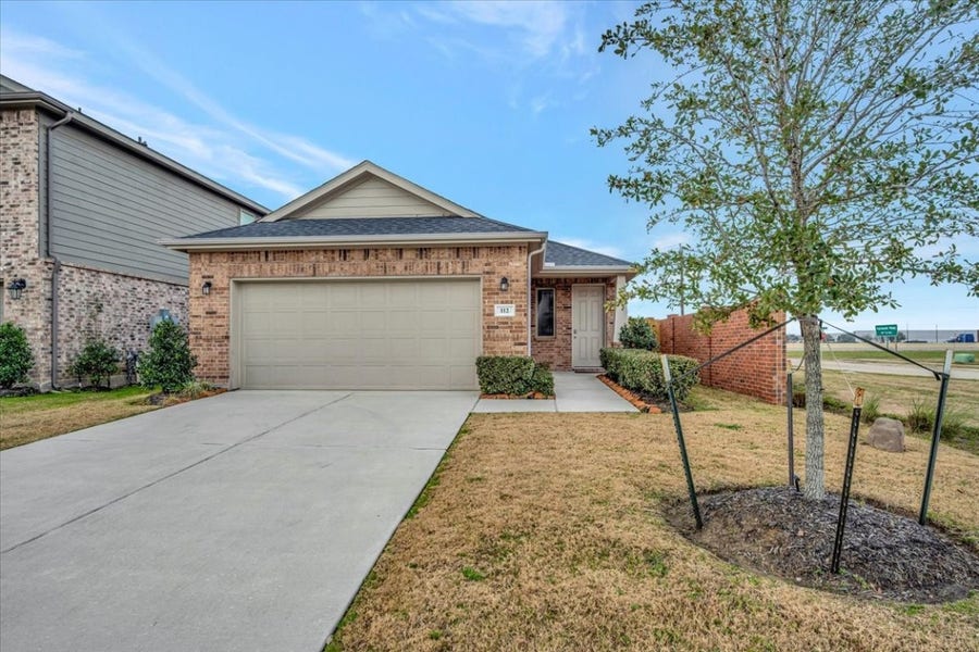 Property photo for 112 Wedgewood Trace Lane, La Porte, TX