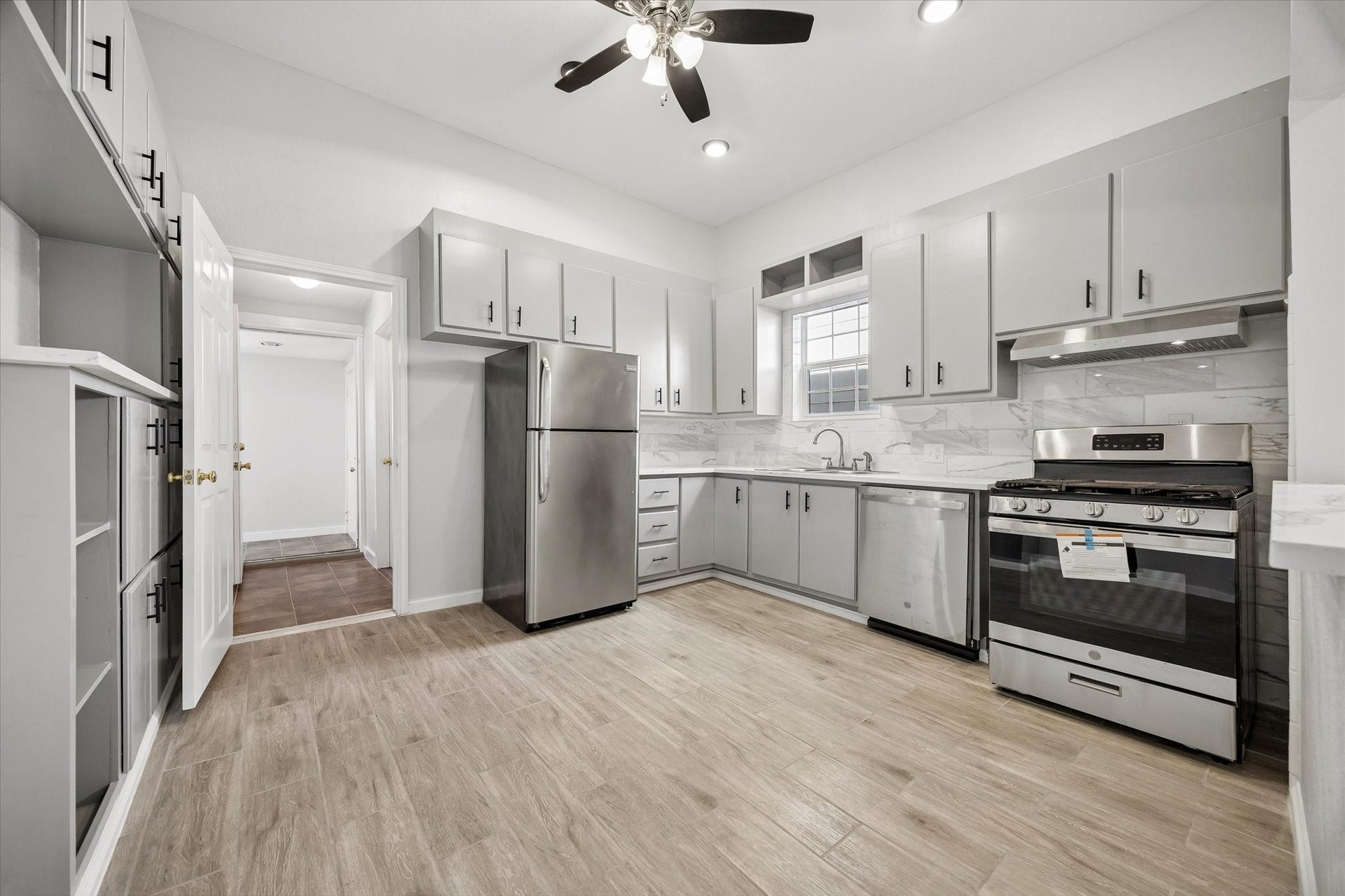 All appliances included!
