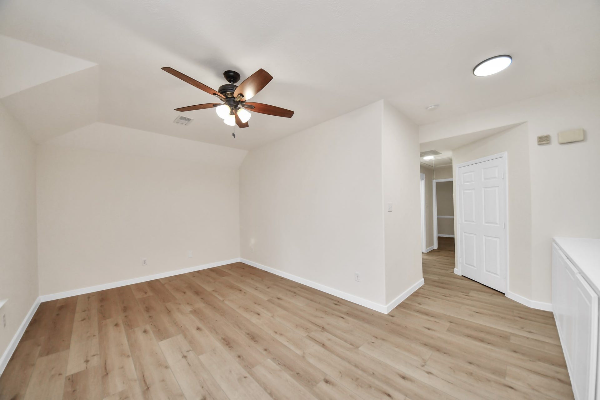 11927 Canyon Mills Drive, Houston, TX 77095 11927 Canyon Mills Drive, Houston, TX 77095