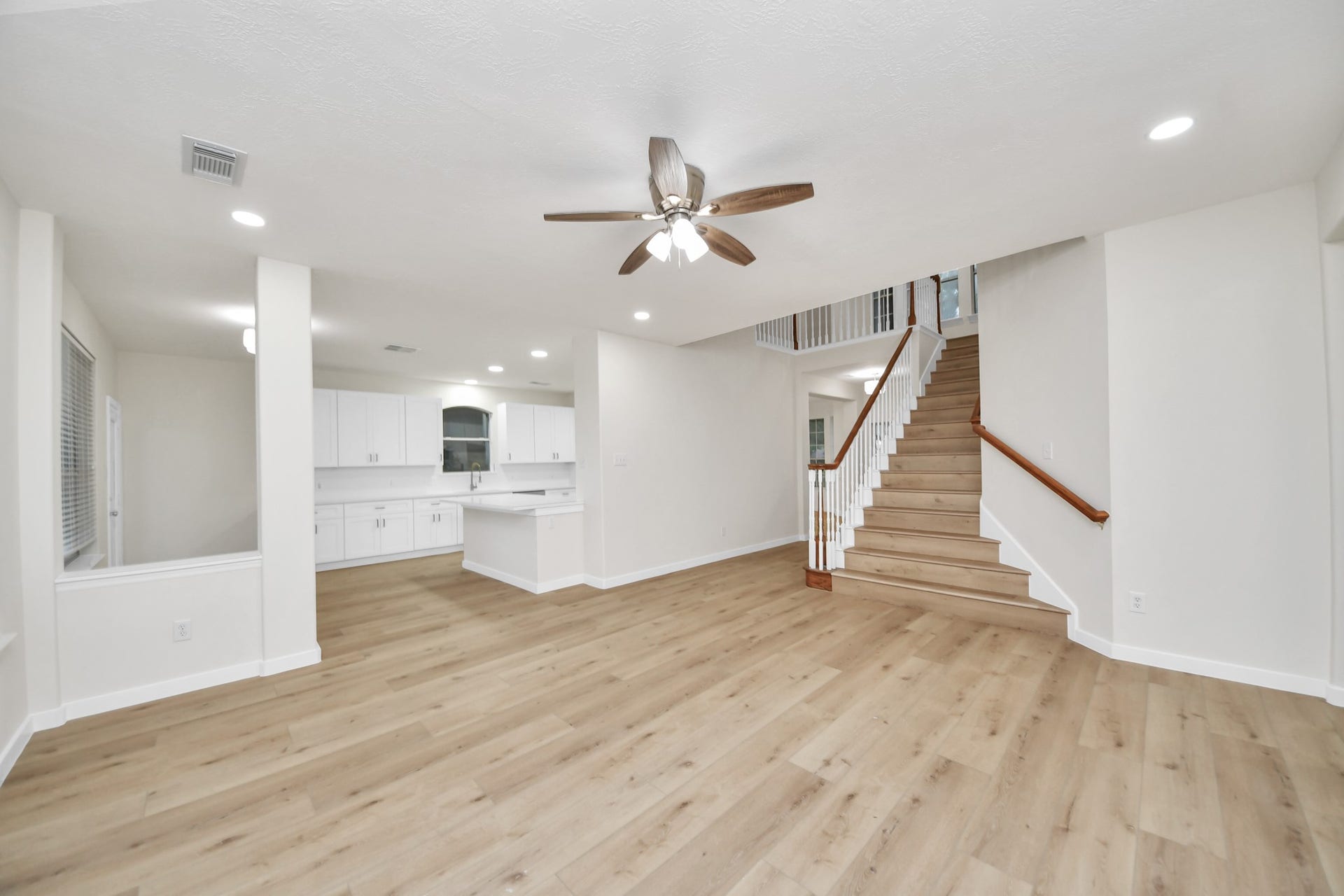 11927 Canyon Mills Drive, Houston, TX 77095 11927 Canyon Mills Drive, Houston, TX 77095
