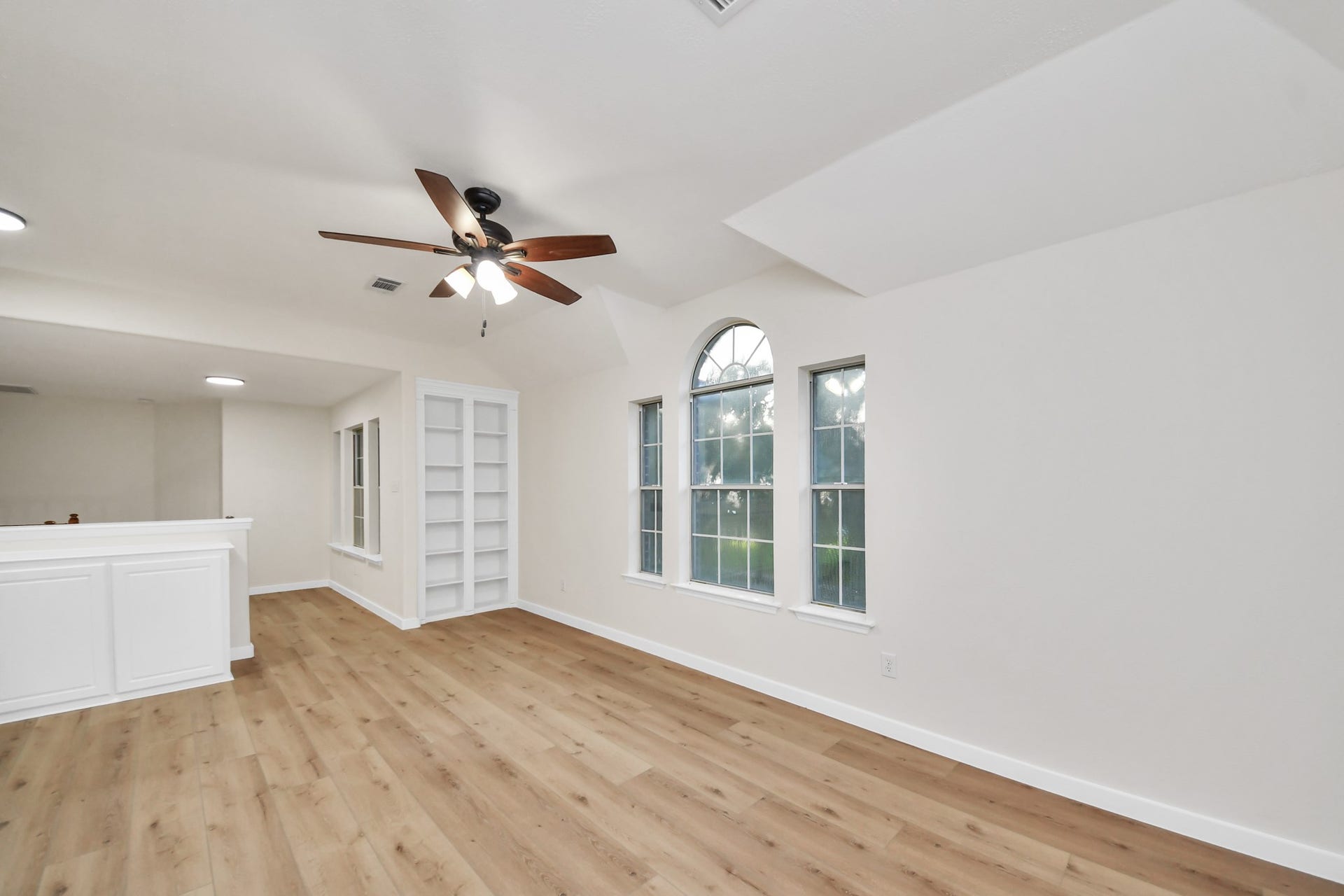 11927 Canyon Mills Drive, Houston, TX 77095 11927 Canyon Mills Drive, Houston, TX 77095