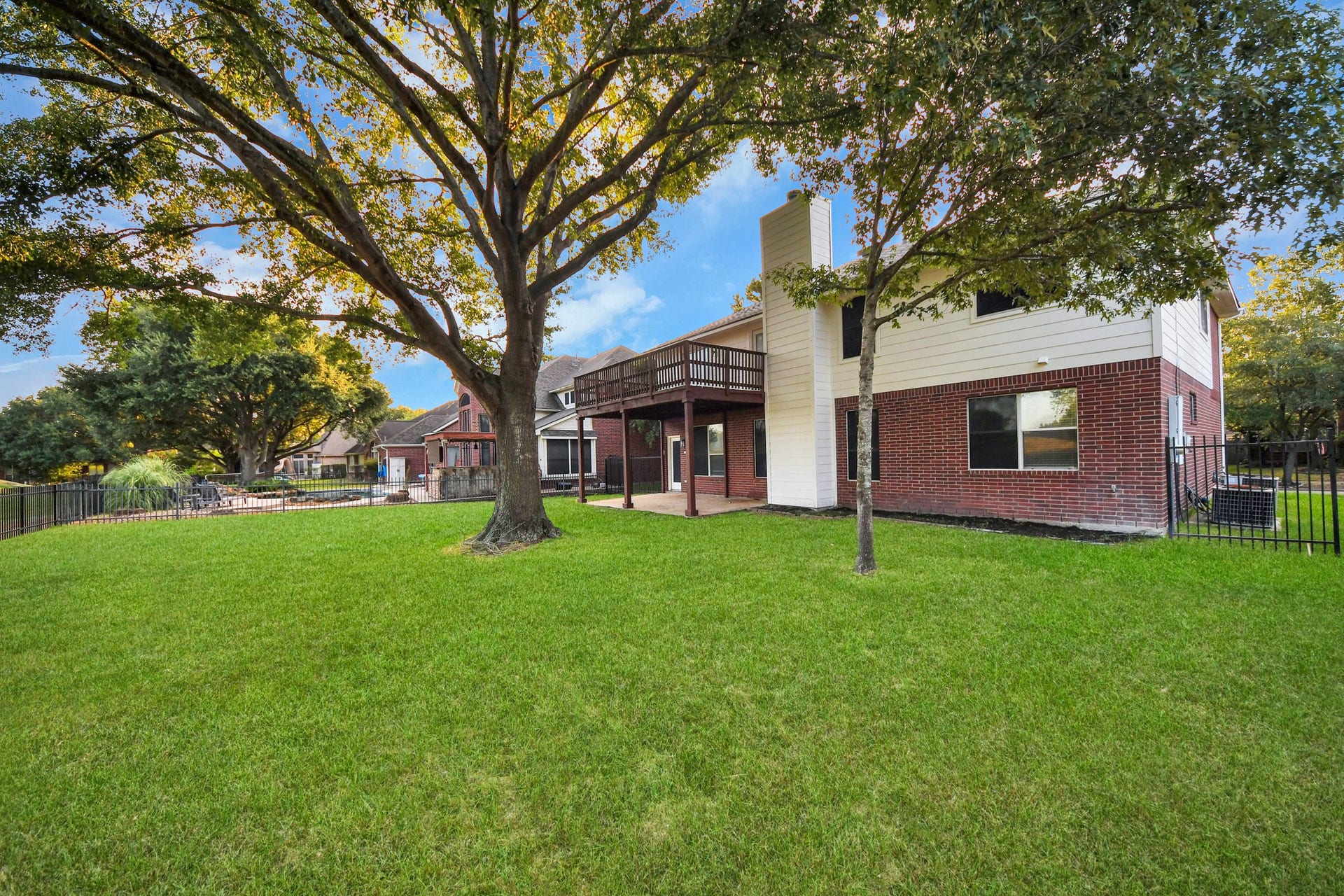 11927 Canyon Mills Drive, Houston, TX 77095 11927 Canyon Mills Drive, Houston, TX 77095
