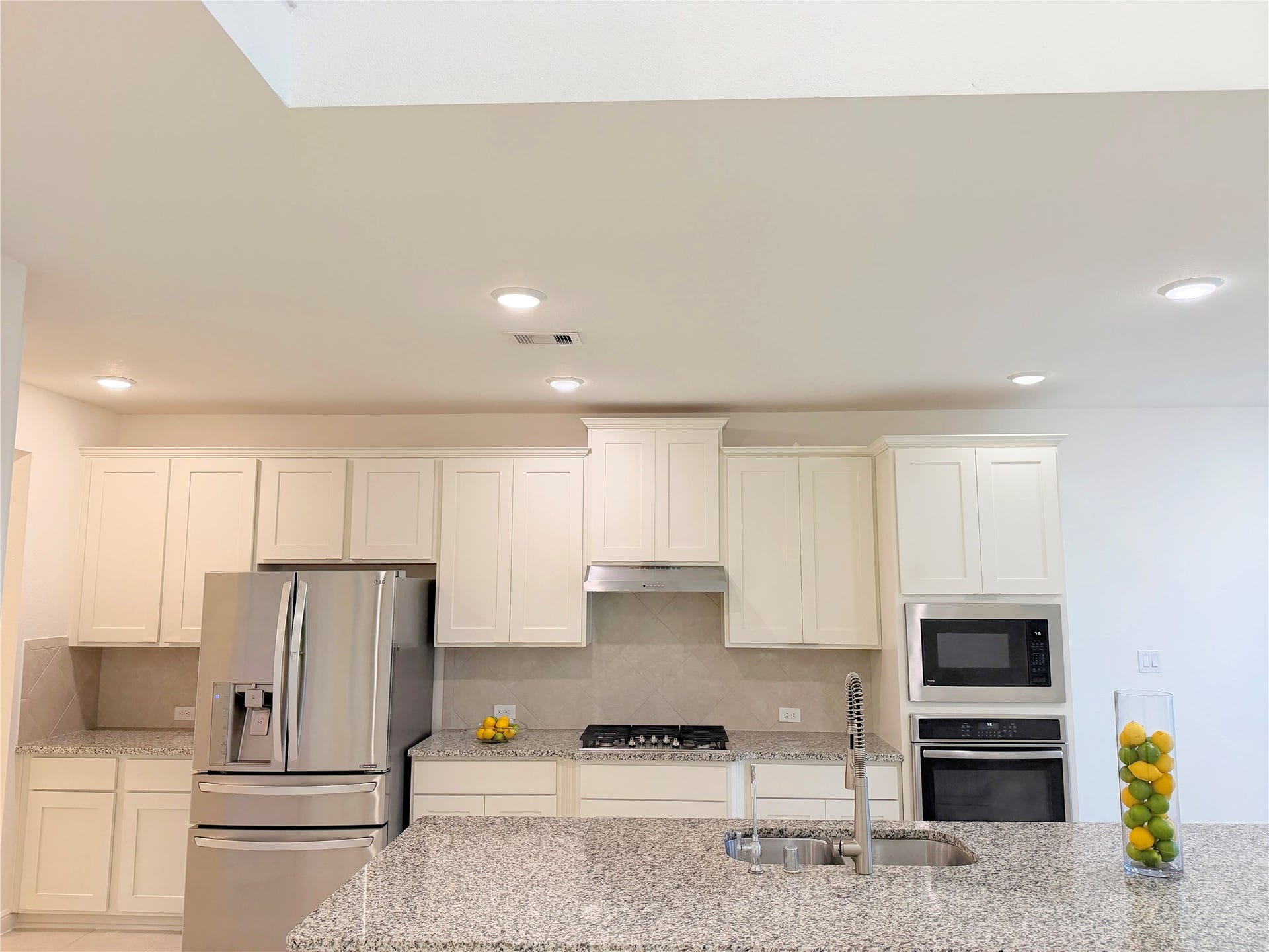 8611 Oakdale Bluff Court, Richmond, TX 77407