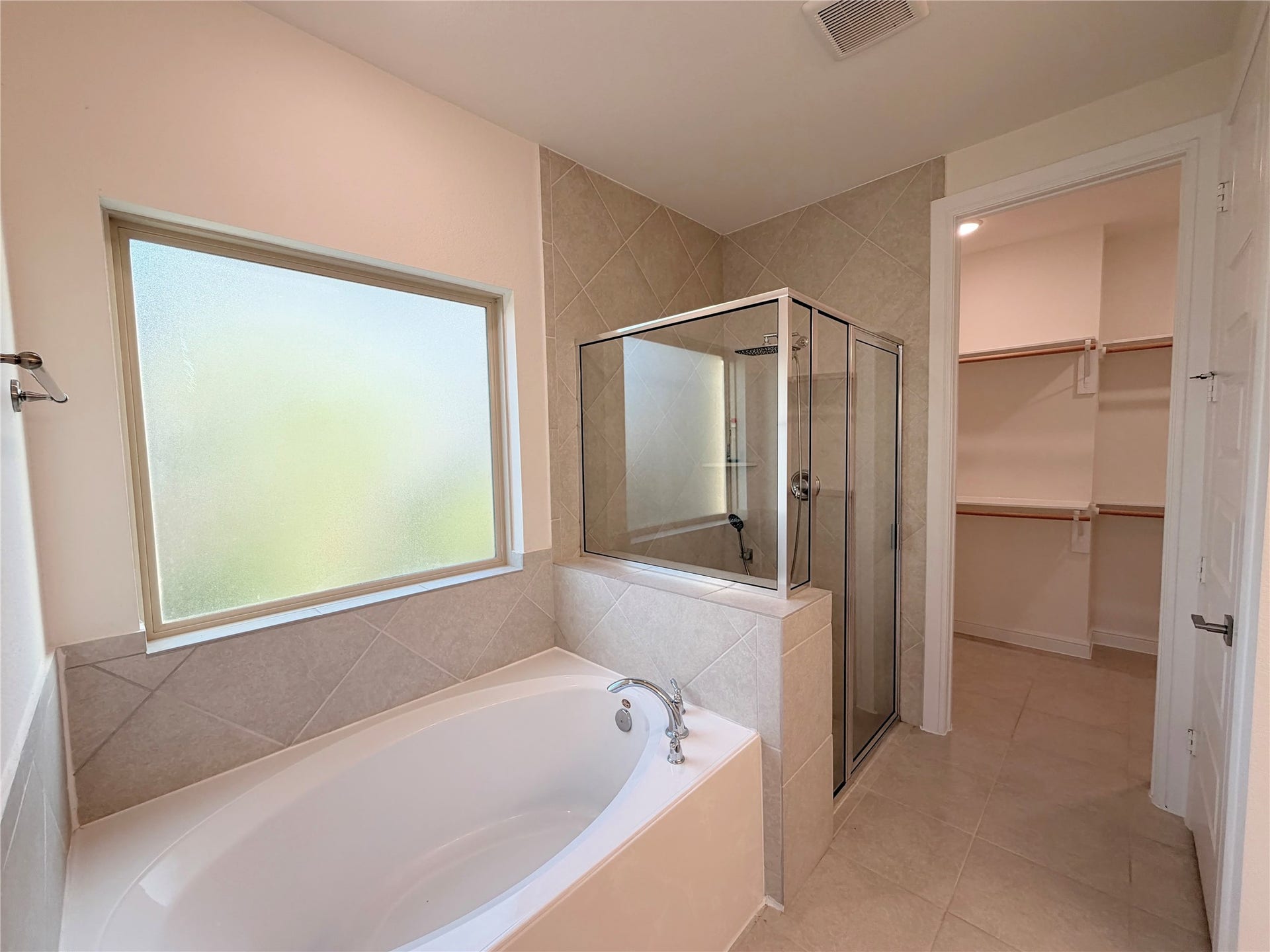 8611 Oakdale Bluff Court, Richmond, TX 77407