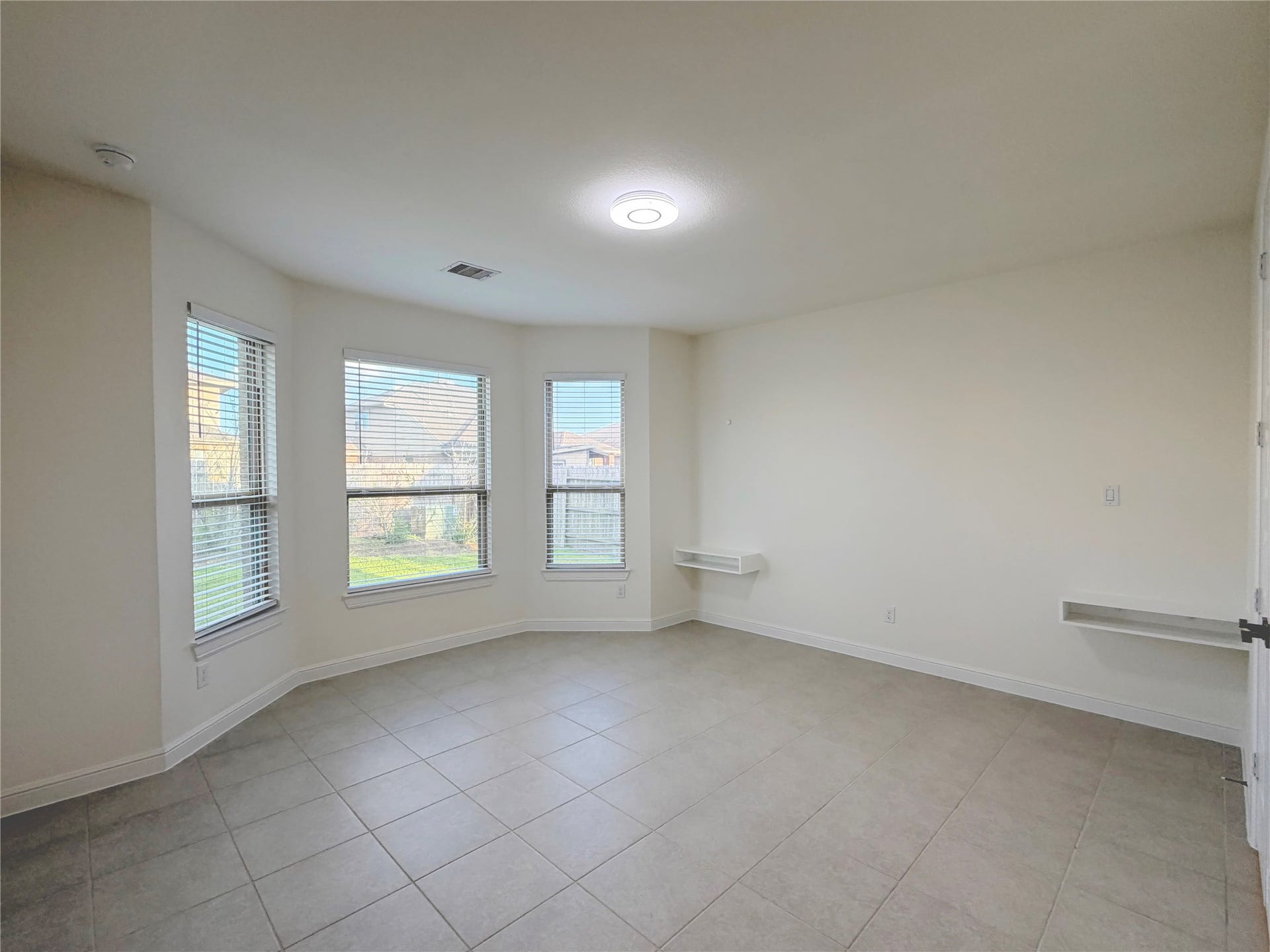 8611 Oakdale Bluff Court, Richmond, TX 77407