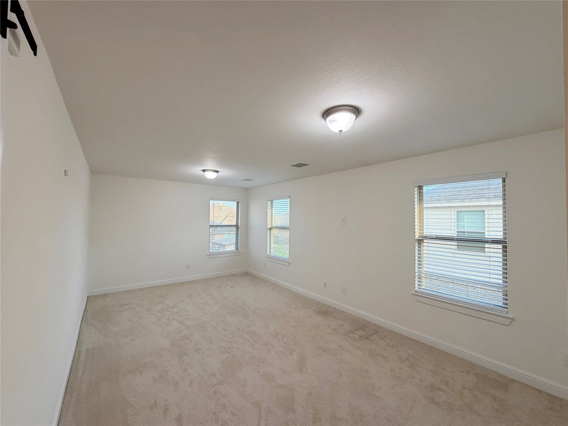 8611 Oakdale Bluff Court, Richmond, TX 77407