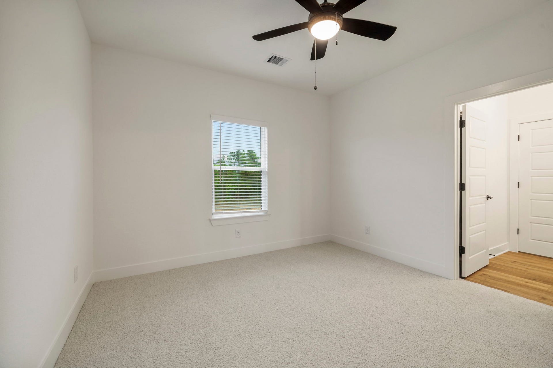 5629 Marigold Mile Drive, Magnolia, TX 77354 5629 Marigold Mile Drive, Magnolia, TX 77354