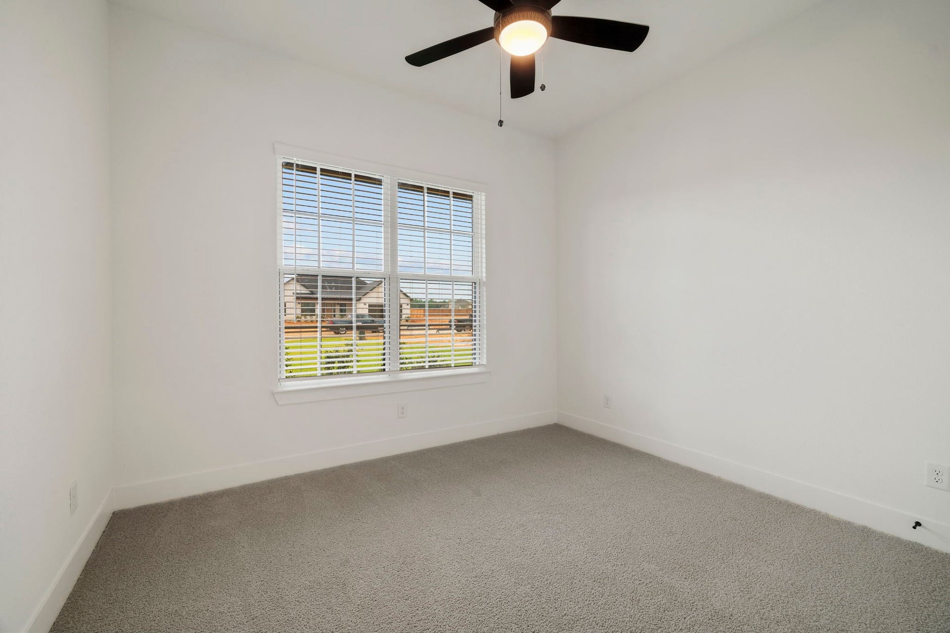 5629 Marigold Mile Drive, Magnolia, TX 77354 5629 Marigold Mile Drive, Magnolia, TX 77354