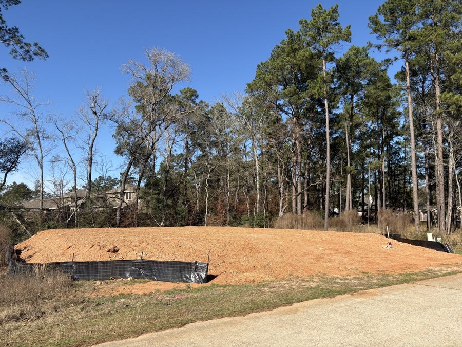 Property photo for 1985 La Salle Park Drive, Conroe, TX