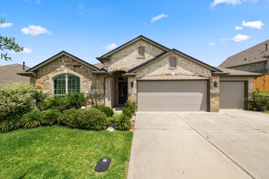 Property photo for 12340 Delta Timber Drive, Conroe, TX