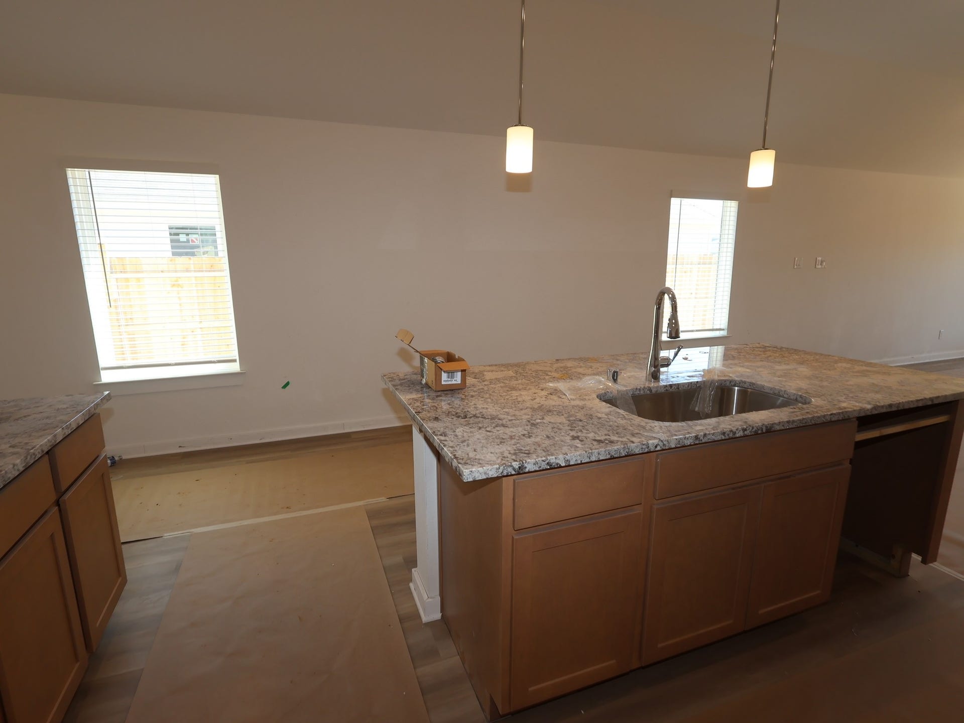 1054 Garnet Star Drive, La Marque, TX 77568 1054 Garnet Star Drive, La Marque, TX 77568