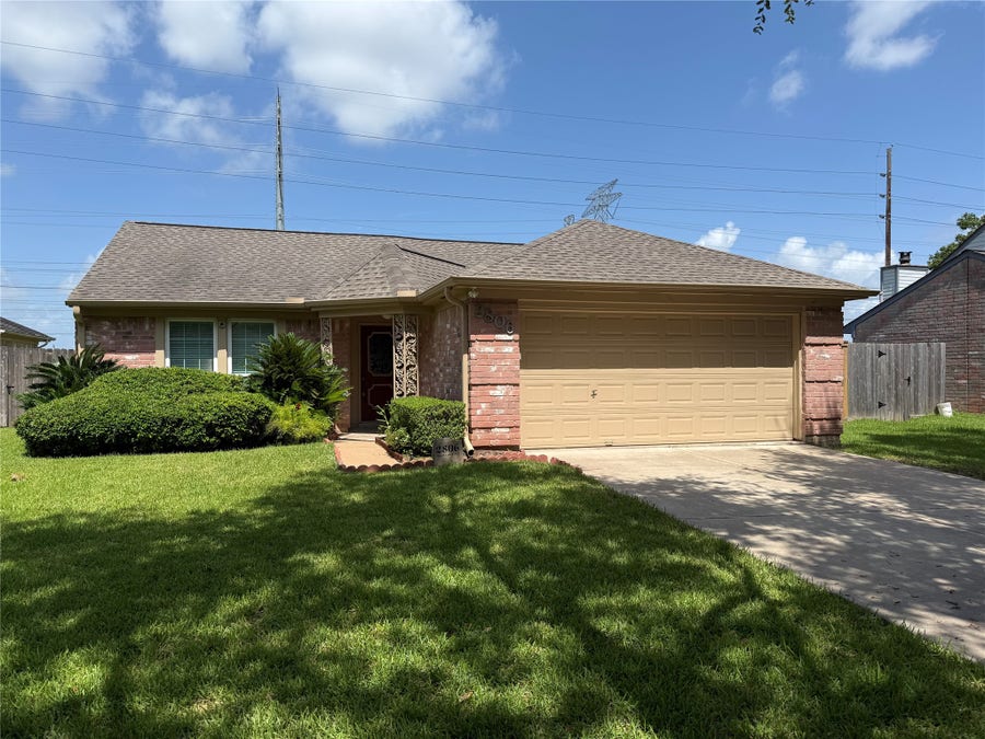 Property photo for 2806 Great Lakes Avenue, Sugar Land, TX