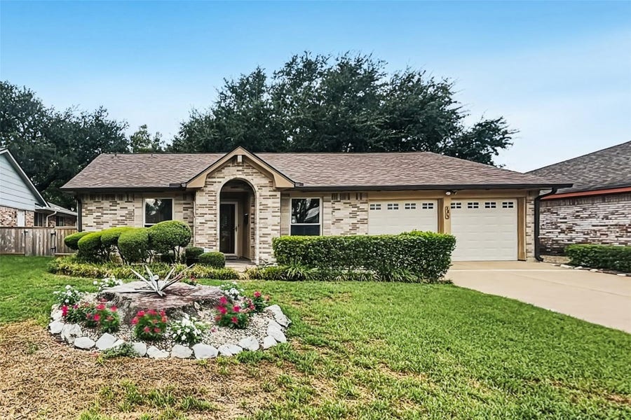 Property photo for 3815 Thonig Road, Houston, TX