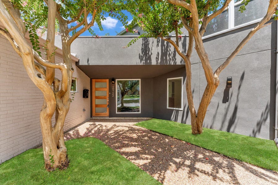 Property photo for 10722 Ella Lee Lane, Houston, TX