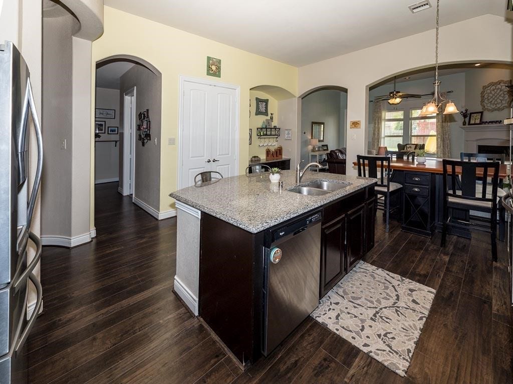 671 Cumberland Ridge Lane, League City, TX 77573 671 Cumberland Ridge Lane, League City, TX 77573