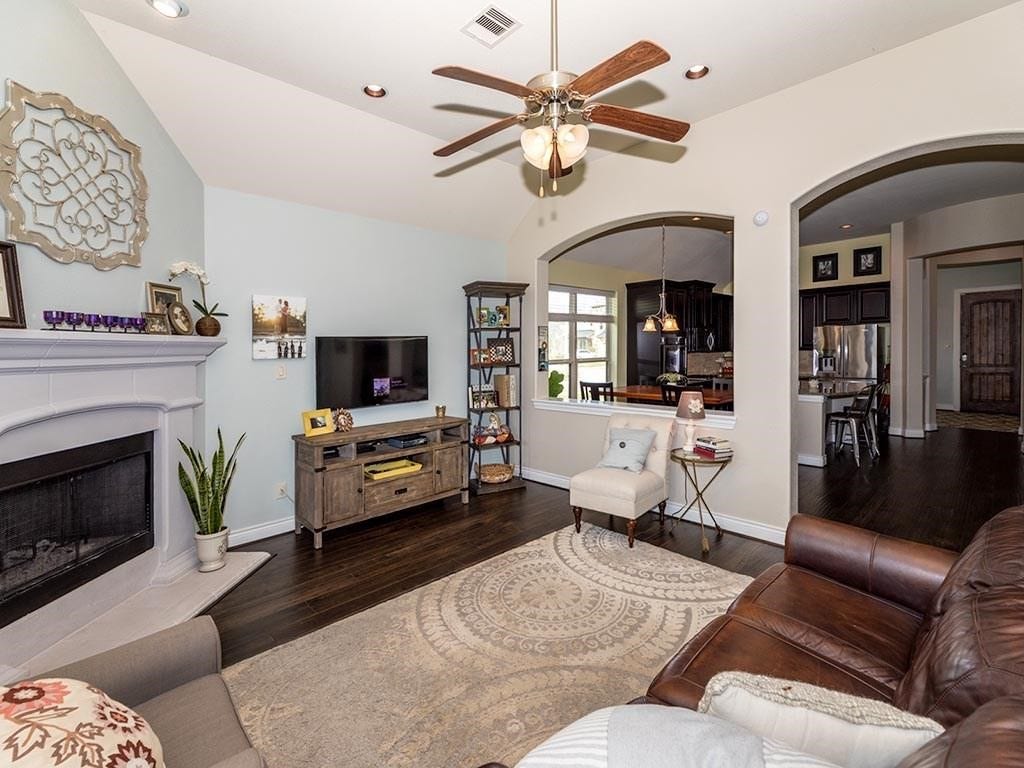 671 Cumberland Ridge Lane, League City, TX 77573 671 Cumberland Ridge Lane, League City, TX 77573