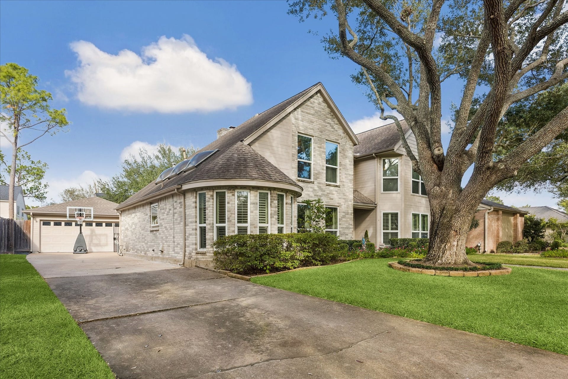 12306 Burgoyne Drive, Houston, TX 77077 12306 Burgoyne Drive, Houston, TX 77077