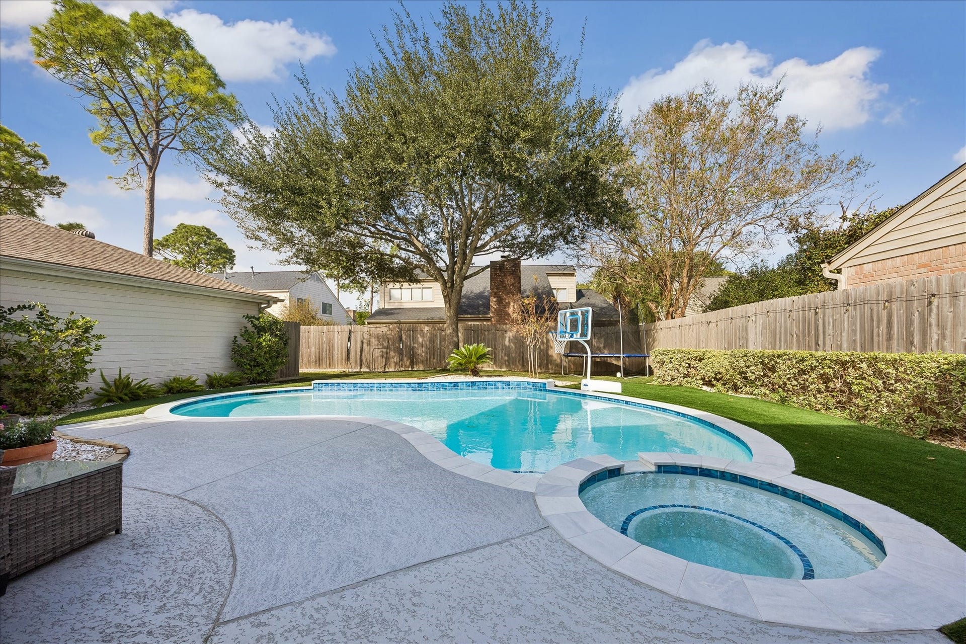 12306 Burgoyne Drive, Houston, TX 77077 12306 Burgoyne Drive, Houston, TX 77077