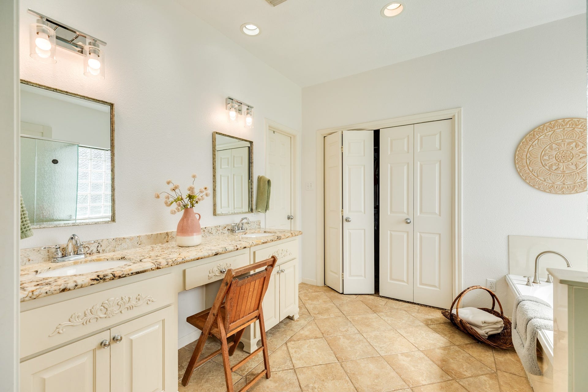 2286 Riverside Drive, West Columbia, TX 77486 2286 Riverside Drive, West Columbia, TX 77486