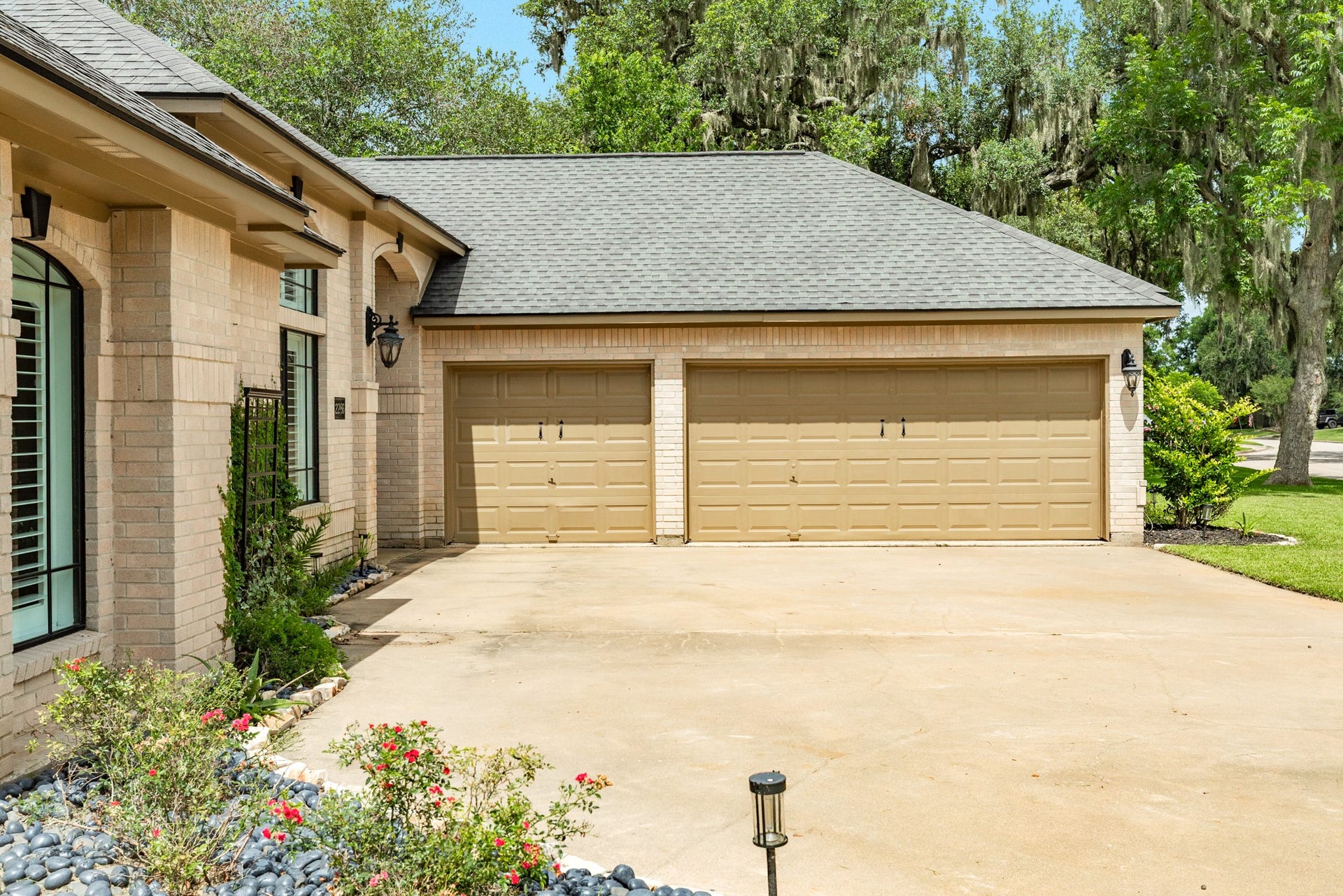 2286 Riverside Drive, West Columbia, TX 77486 2286 Riverside Drive, West Columbia, TX 77486