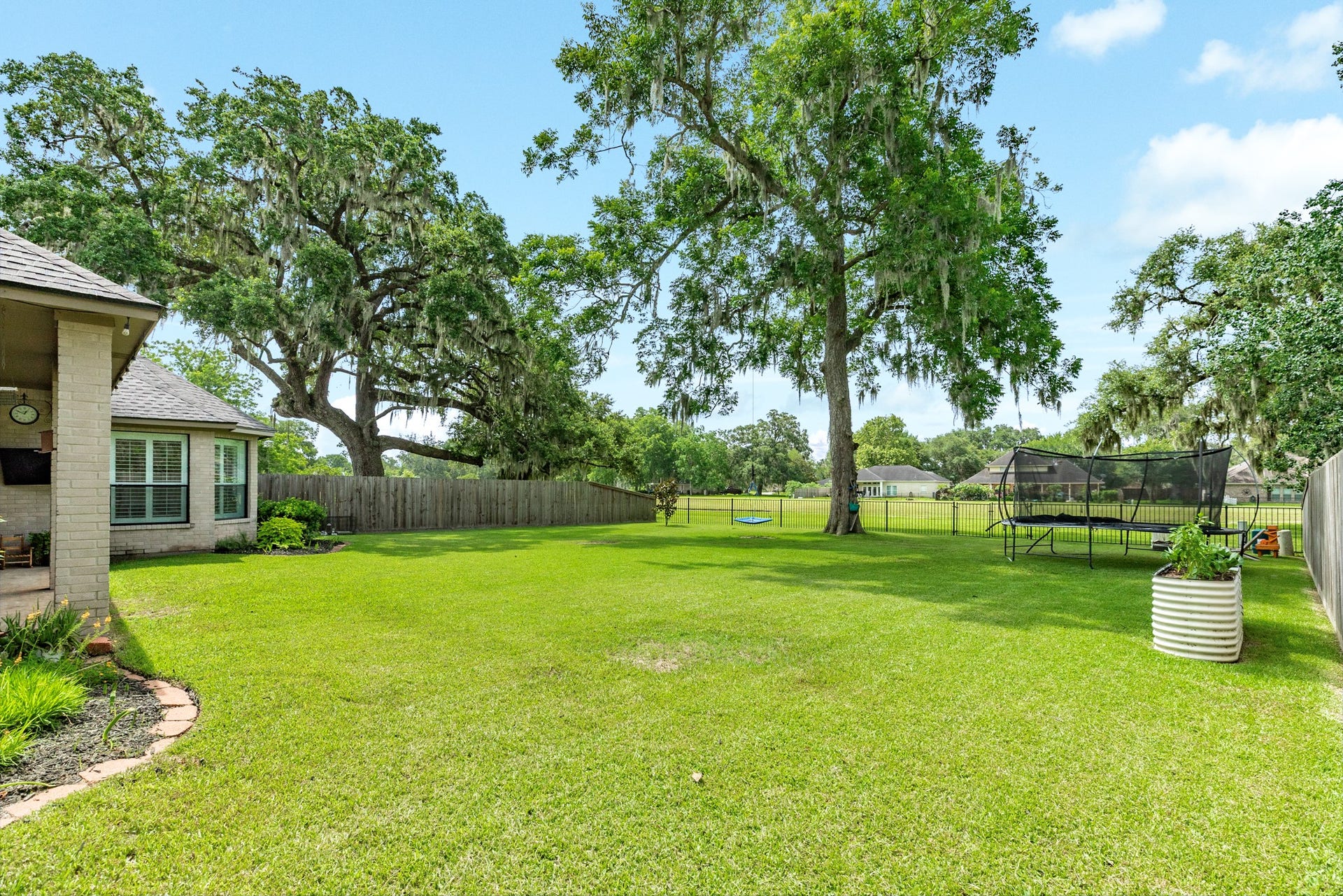 2286 Riverside Drive, West Columbia, TX 77486 2286 Riverside Drive, West Columbia, TX 77486